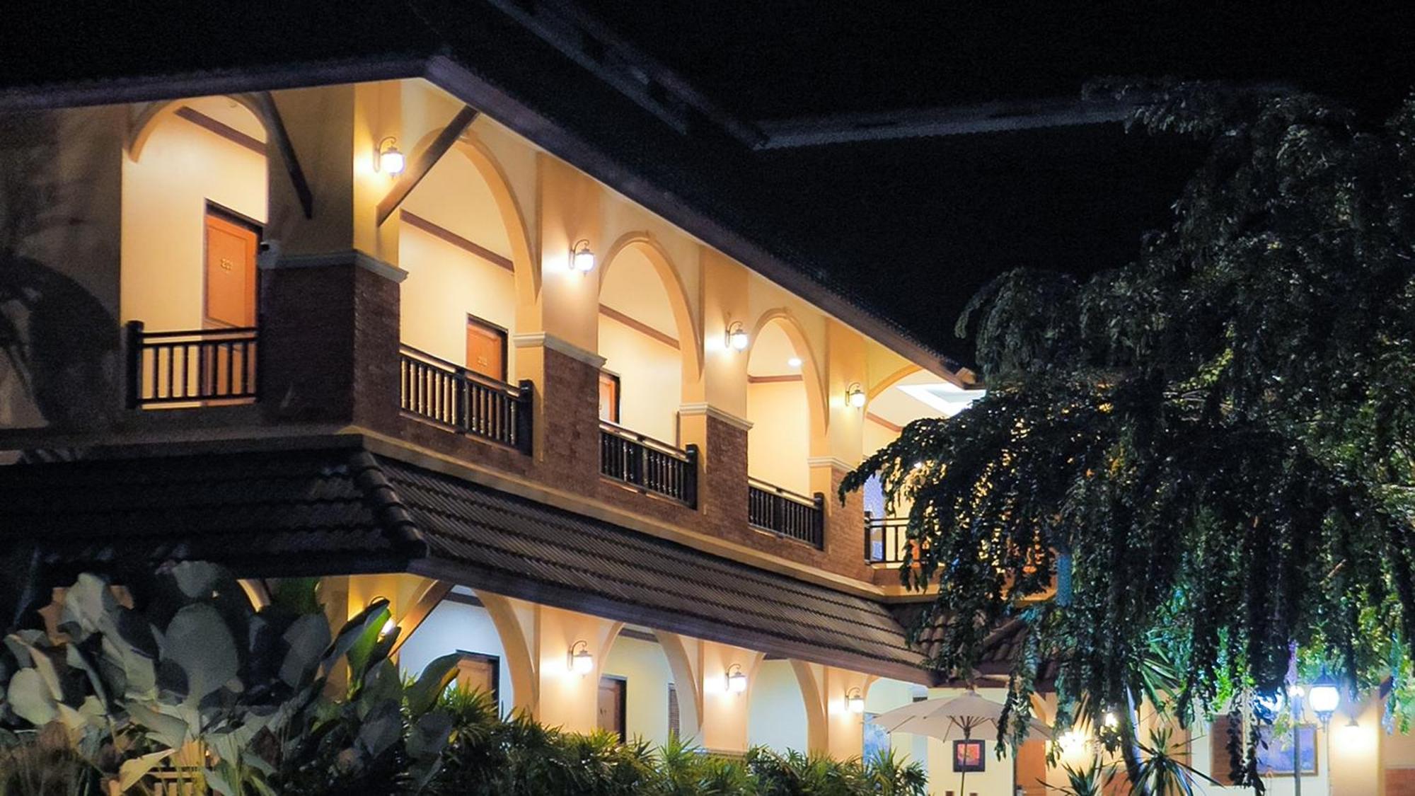 Siam Avari Hotel, Chiang Rai Exterior foto
